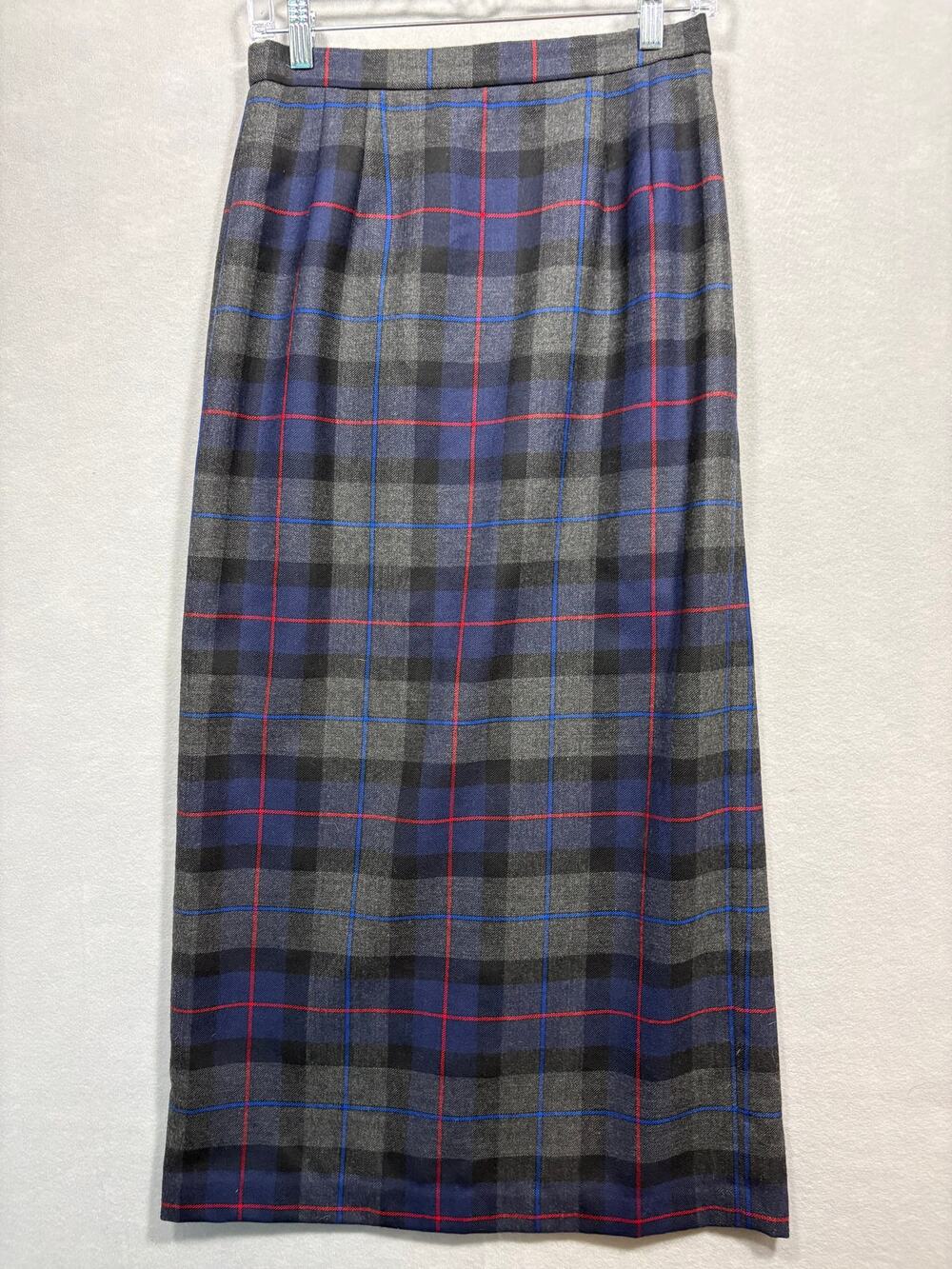 Talbots Women’s Sz 8 Wool Plaid Skirt Gray Blue Red Check Knee Length Lined